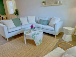 Private Georgetown Escape 4BD
